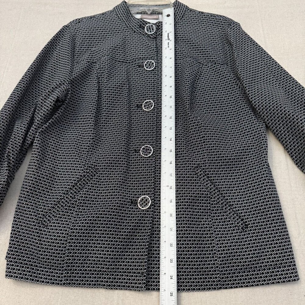 Chicos Black & White Button-Up Jacket Geometric Pattern Ruche Sleeve & Pockets 2 - Picture 10 of 13